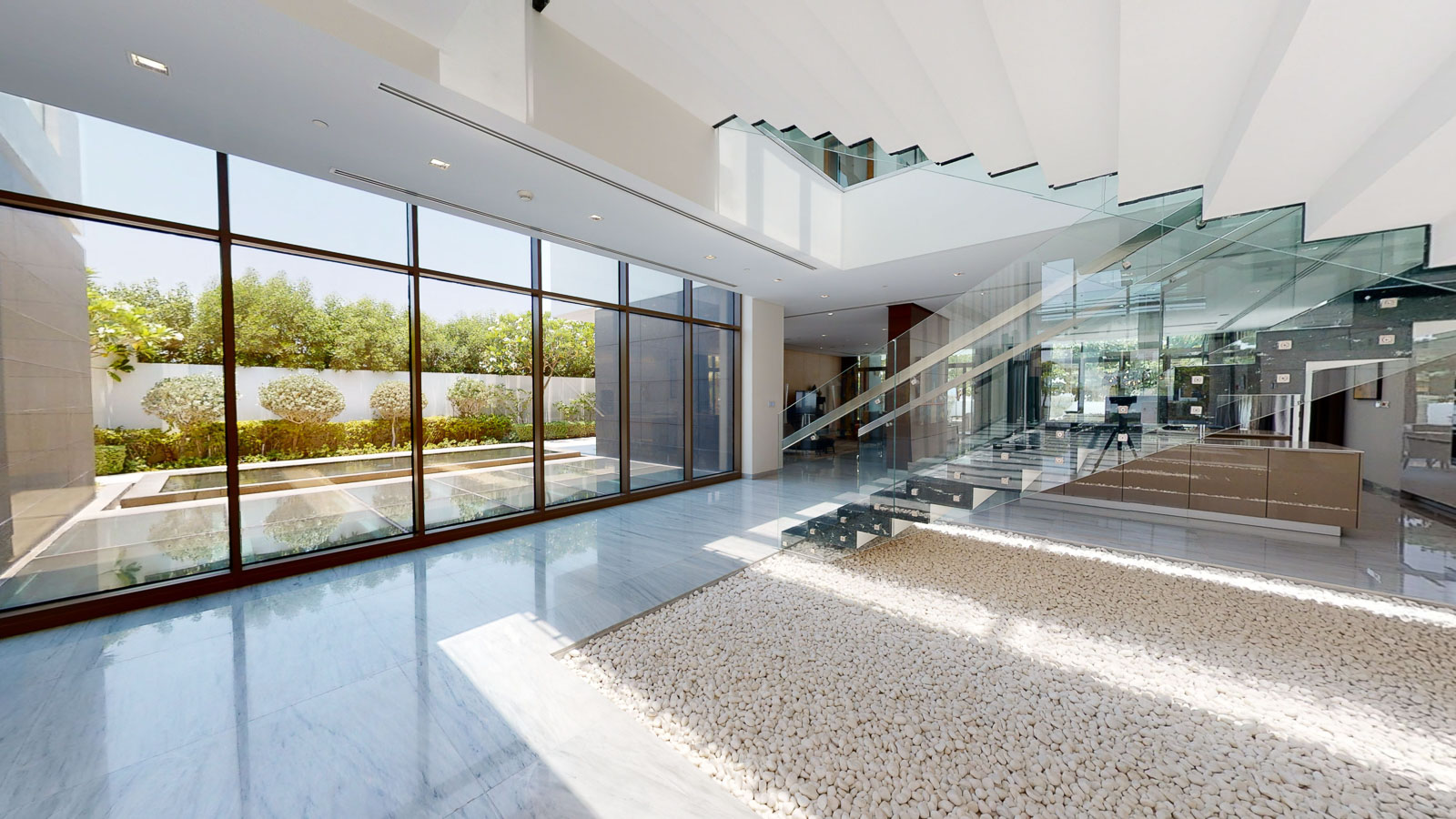 Virtual tour D1 - Contemporary Mansions