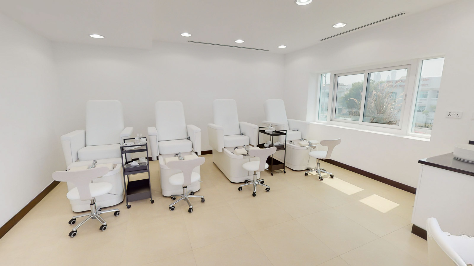 Virtual tour Dessange Hair Salon