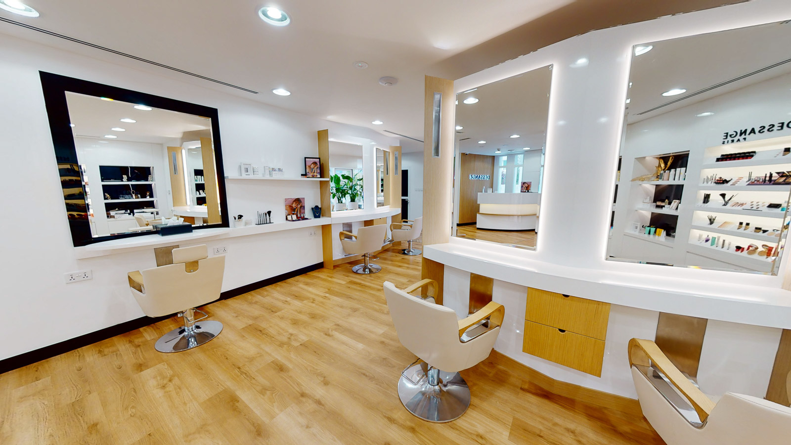 Virtual tour Dessange Hair Salon